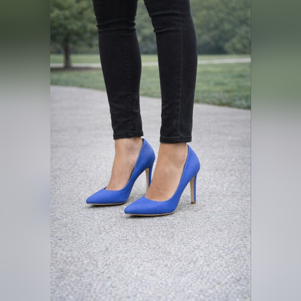 Rock & Republic blue heels